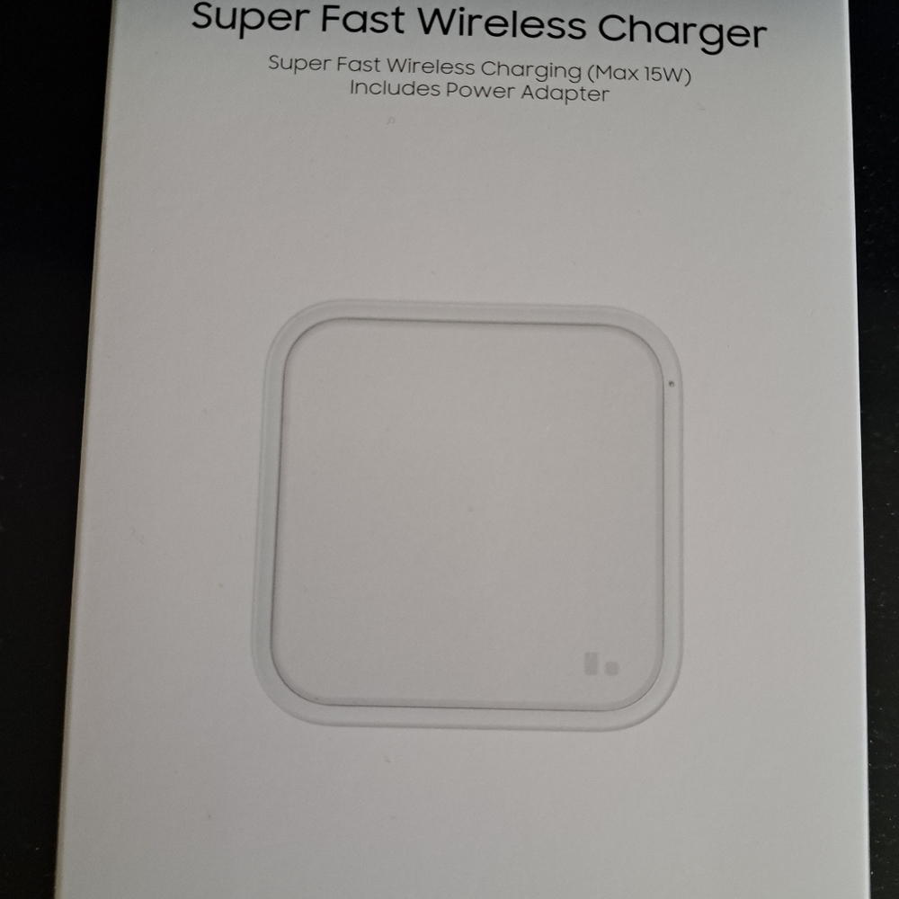 Samsung wiress charger white superfast
